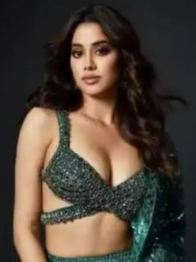 जाह्नवी कपूर के  ग्रीन आउटफिट्स का फॉलो करे खूबसूरती पर लगेगा चार चॉद ज़बरदस्त कलेक्शन